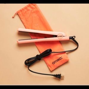 Brand new Amika styling straightener